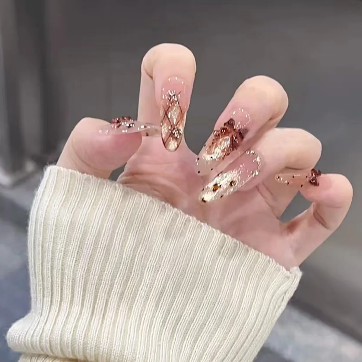 24pcs Agile Cat Eye Smudge Press-On Nails with Brown Bow, Rhinestones & Black Polka Dots, Long Almond Shape, Assorted Sizes
24pcs Agile Cat Eye Smudge Press-On Nails with Brown Bow, Rhinestones & Black Polka Dots, Long Almond Shape, Assorted Sizes