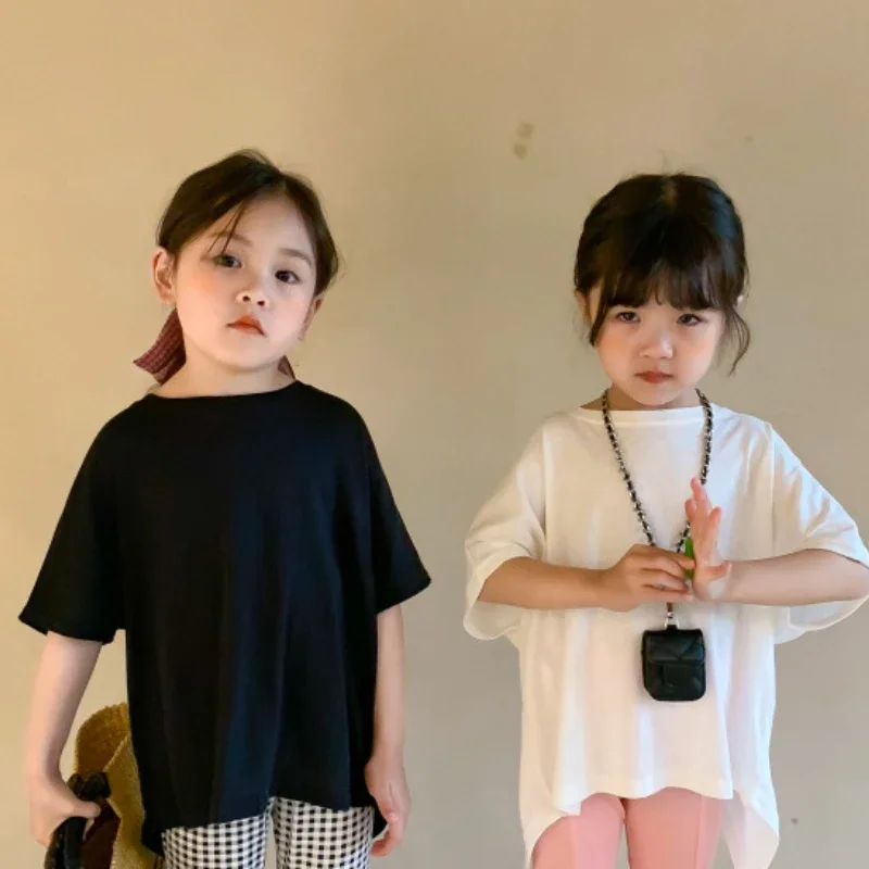 T-shirt Summer Season New Back Forking Design Baby Fashion Causal Short Sleeved Round Collar 2024 Childrens Clothing
T-shirt Summer Season New Back Forking Design Baby Fashion Causal Short Sleeved Round Collar 2024 Childrens Clothing