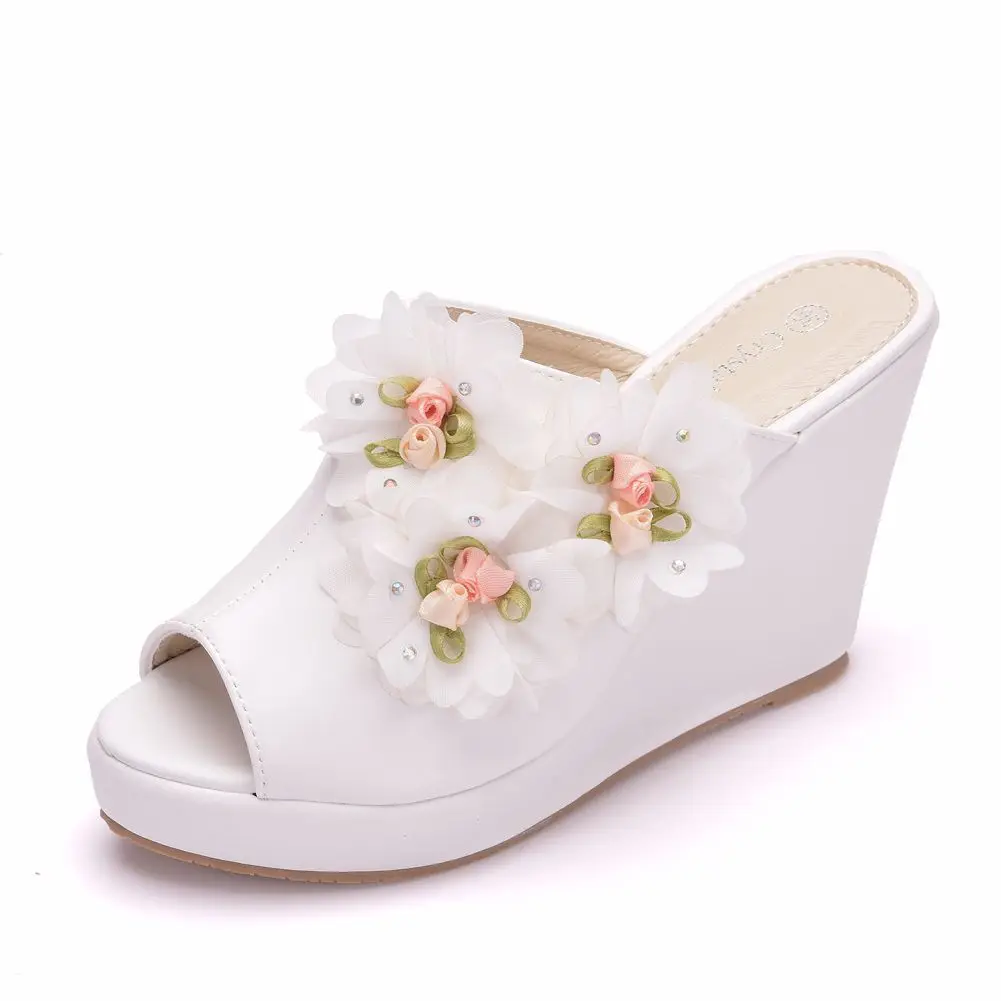 Сандалии Bloomsteps White Flower Peep-Toe на танкетке, большие размеры, водонепроницаемые, на платформе, в римском стиле, новая модель
Сандалии Bloomsteps White Flower Peep-Toe на танкетке, большие размеры, водонепроницаемые, на платформе, в римском стиле, новая модель