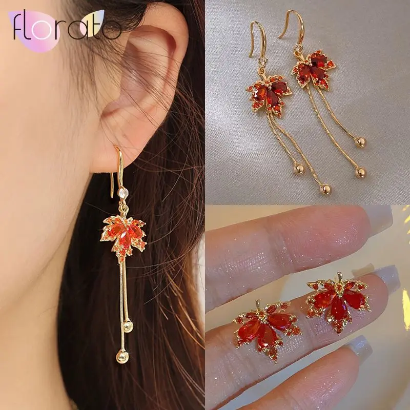 925 Sterling Silver Needle Retro light luxury Red Zircon Maple Leaf Ball Tassel Ear Hook/maple Leaf Stud Earring Fashion Jewelry
925 Sterling Silver Needle Retro light luxury Red Zircon Maple Leaf Ball Tassel Ear Hook/maple Leaf Stud Earring Fashion Jewelry