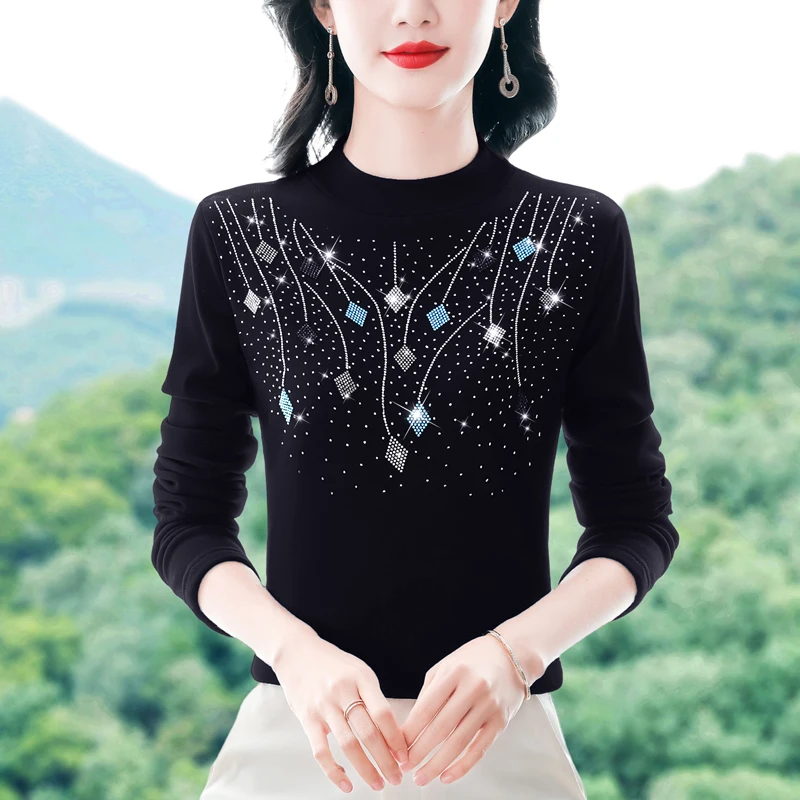 Осень-зима 2025: элегантная модная женская футболка с длинным рукавом, новая тонкая повседневная рубашка с высоким воротником и ромбовидной нижней рубашкой
Осень-зима 2025: элегантная модная женская футболка с длинным рукавом, новая тонкая повседневная рубашка с высоким воротником и ромбовидной нижней рубашкой