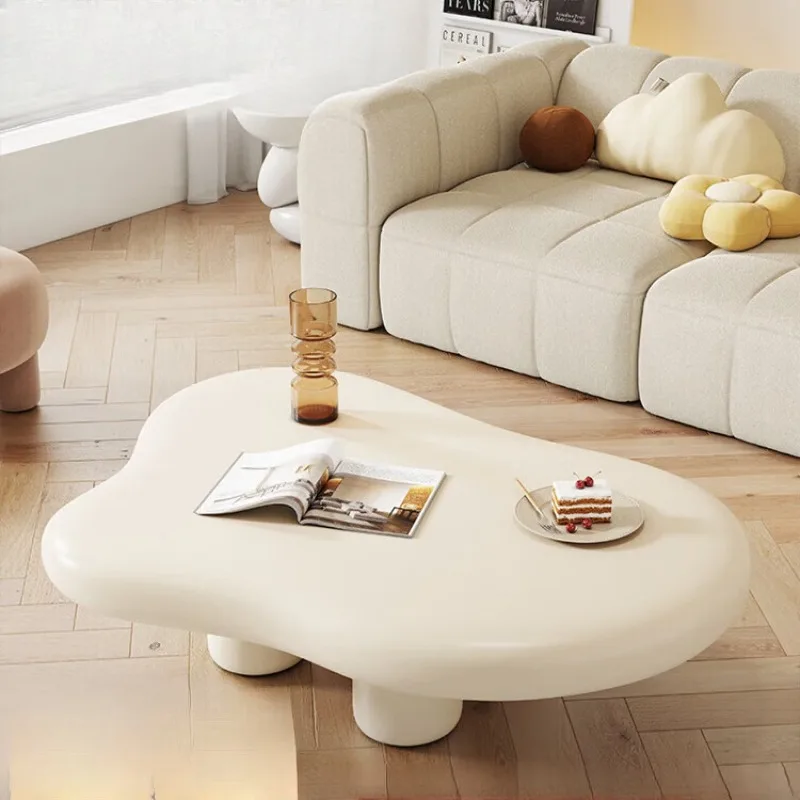 Nordic home living room is simple, modern small apartment special-shaped table
Nordic home living room is simple, modern small apartment special-shaped table