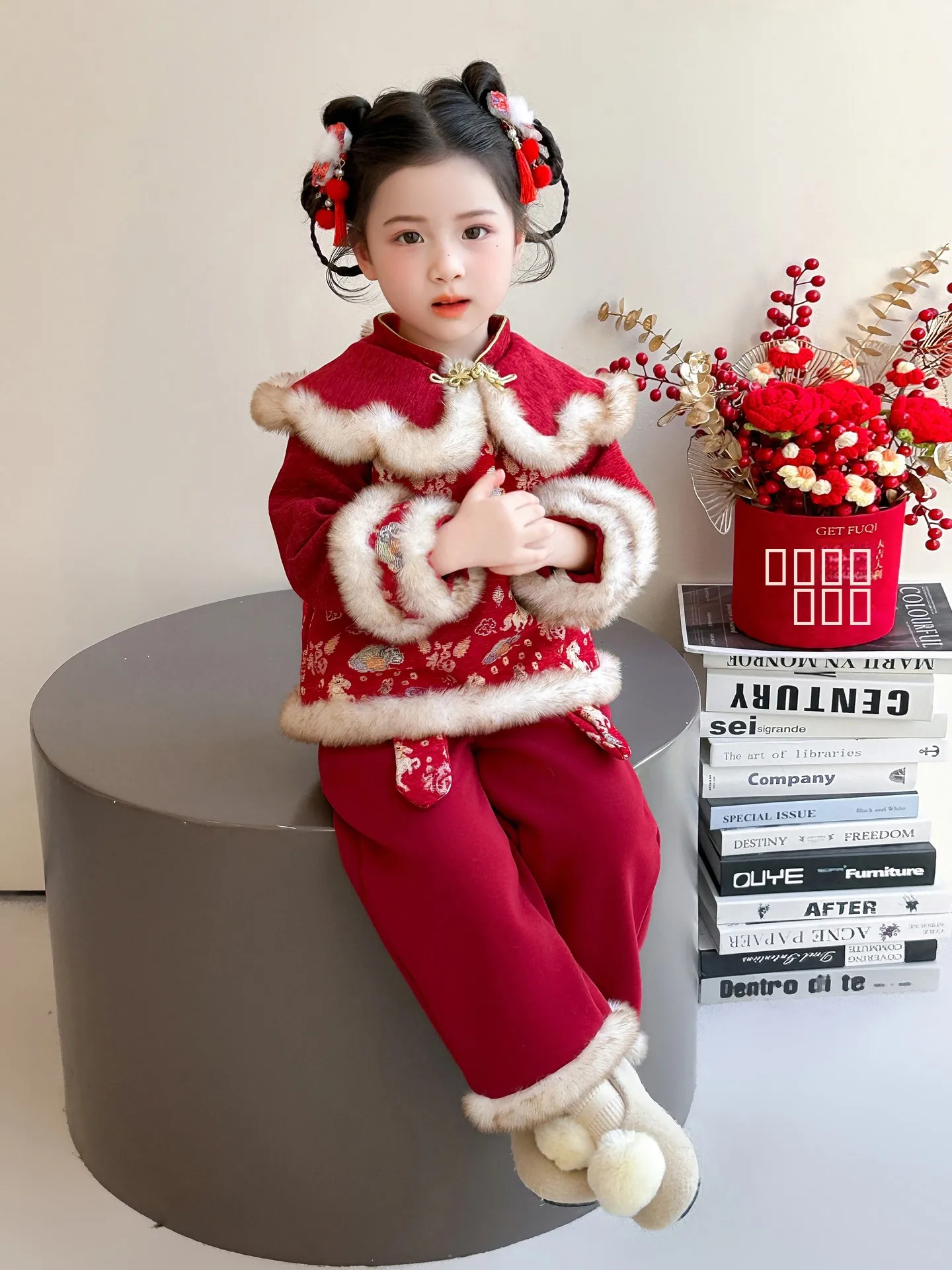Thiened Fce Winter Children's Outfit Set for Baby Girls Traditional Chinese New Year Performance Clothes Cotton Blend
Thiened Fce Winter Children's Outfit Set for Baby Girls Traditional Chinese New Year Performance Clothes Cotton Blend