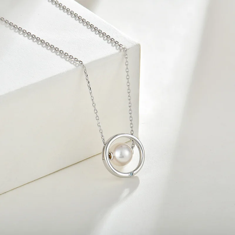 Mobius Strip Shell Pearl Fashion Women's Collarbone Necklace
Mobius Strip Shell Pearl Fashion Women's Collarbone Necklace