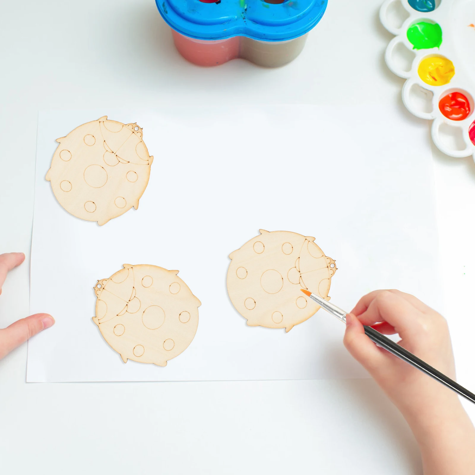 10Pcs Wooden Ladybird Cutouts Unfinished Wood Craft Supplies DIY Paintable Ladybird Shapes for Wedding Birthday Party
10Pcs Wooden Ladybird Cutouts Unfinished Wood Craft Supplies DIY Paintable Ladybird Shapes for Wedding Birthday Party