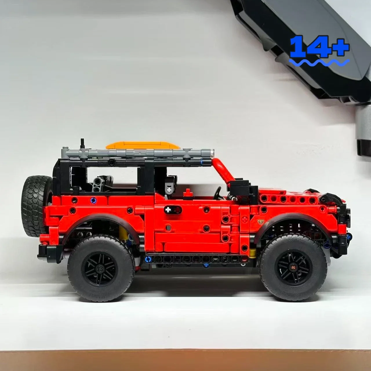 Конструктор с уникальным дизайном Disney Creation 42213 Ford Bronco, офисный набор, рождественский подарок для детей и взрослых
Конструктор с уникальным дизайном Disney Creation 42213 Ford Bronco, офисный набор, рождественский подарок для детей и взрослых