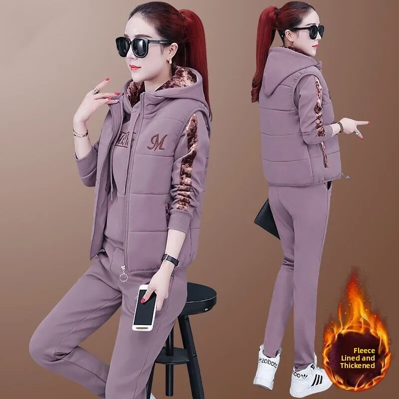 plus Size Fleece Lined Thickened Sportswear Set Women's Autumn Winter Casual Three-piece Set Fashionable Winter Outfit for Women
plus Size Fleece Lined Thickened Sportswear Set Women's Autumn Winter Casual Three-piece Set Fashionable Winter Outfit for Women
