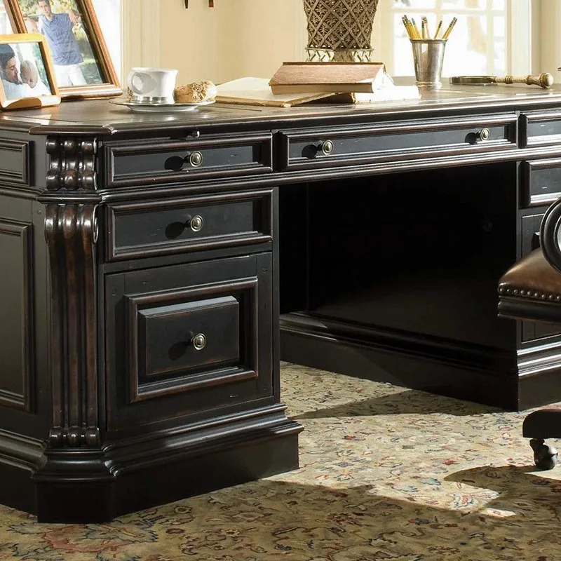 American vintage solid wood desk European style carved boss desk office president
American vintage solid wood desk European style carved boss desk office president