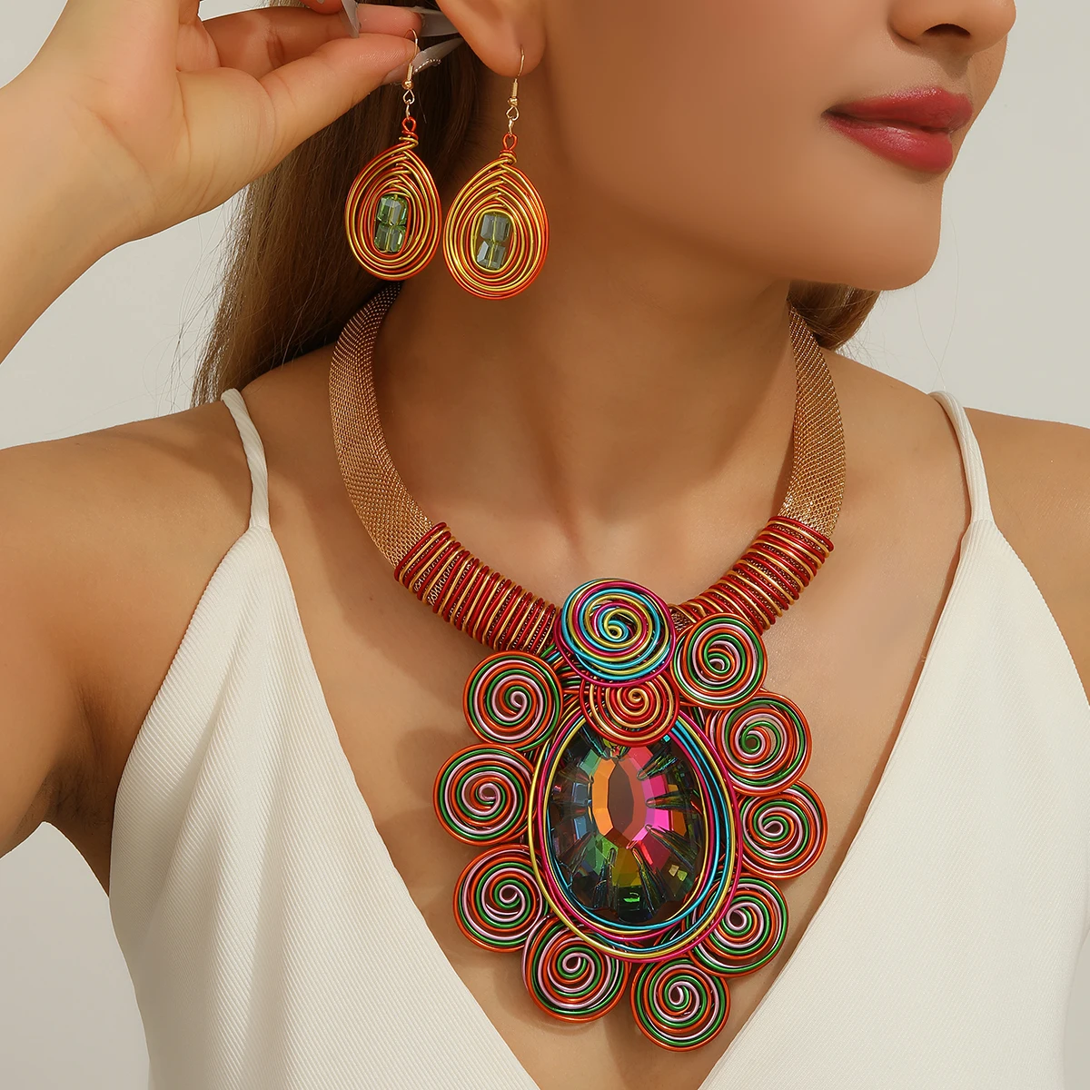 New Fashion Jewelry Set Trendy Large Water Drop Crystal Aluminum Wire Handmade Woven Necklace Earrings Women's Party Accessories
New Fashion Jewelry Set Trendy Large Water Drop Crystal Aluminum Wire Handmade Woven Necklace Earrings Women's Party Accessories