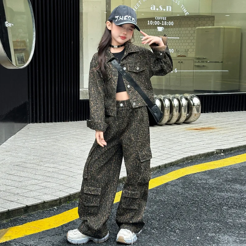 Children Girls 2pcs Outfit Kids Girls Single-breasted Coat Teenager Girls Elastic Waist Cargo Pant Junior Girl Leopard Print Set
Children Girls 2pcs Outfit Kids Girls Single-breasted Coat Teenager Girls Elastic Waist Cargo Pant Junior Girl Leopard Print Set