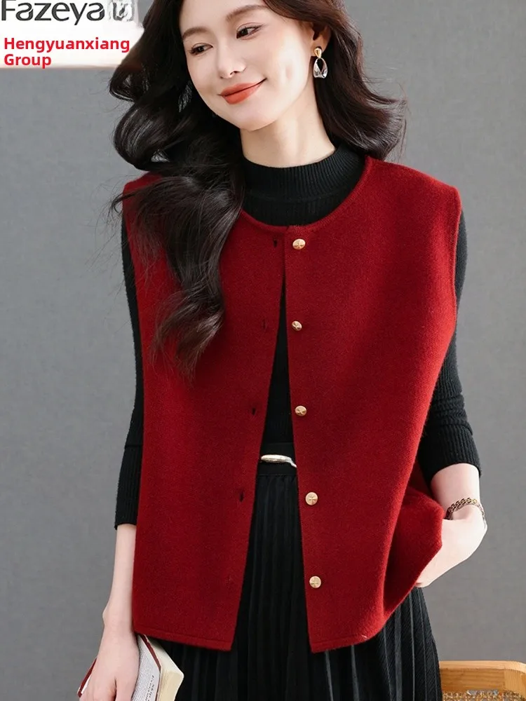Теплый вязаный красный шерстяной жилет для женщин на одной пуговице с круглым вырезом, повседневный, модный, для многослойных образов, верхняя одежда
Теплый вязаный красный шерстяной жилет для женщин на одной пуговице с круглым вырезом, повседневный, модный, для многослойных образов, верхняя одежда