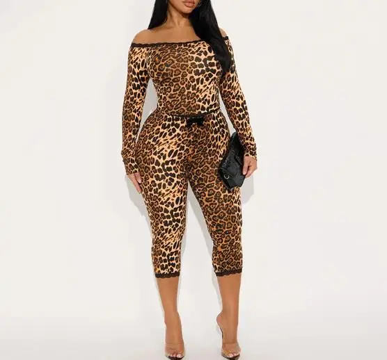 2025 Autumn Fashion Personality Trend Leopard Print One Neck Lace Patchwork Tight Top and High Waisted Tight Cropped Pants Set
2025 Autumn Fashion Personality Trend Leopard Print One Neck Lace Patchwork Tight Top and High Waisted Tight Cropped Pants Set