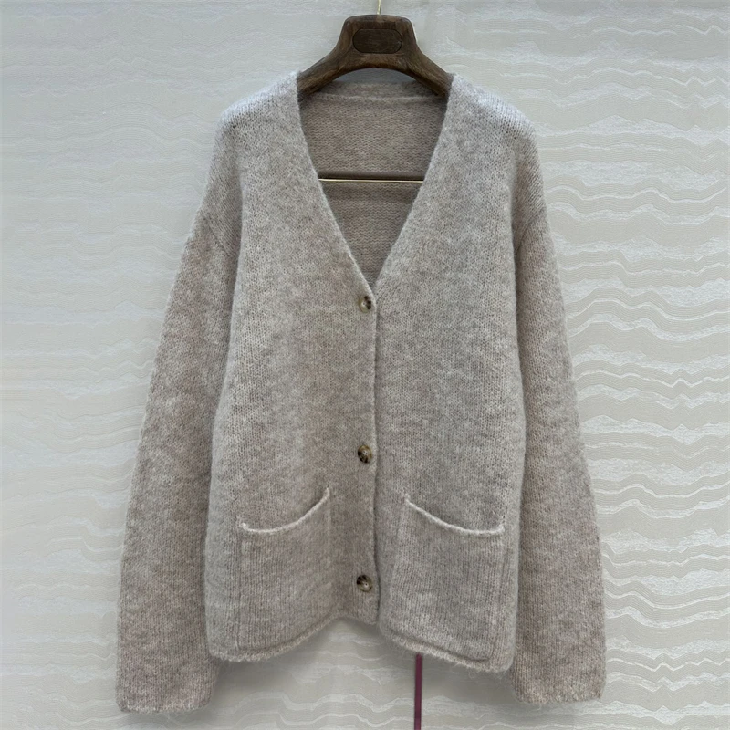 Кардиган для женщин. Новый эластичный вязаный облегающий топ с v-образным вырезом и длинными рукавами на осень 2021. Женский свитер из смеси шерсти. Трикотаж y2k.
Кардиган для женщин. Новый эластичный вязаный облегающий топ с v-образным вырезом и длинными рукавами на осень 2021. Женский свитер из смеси шерсти. Трикотаж y2k.