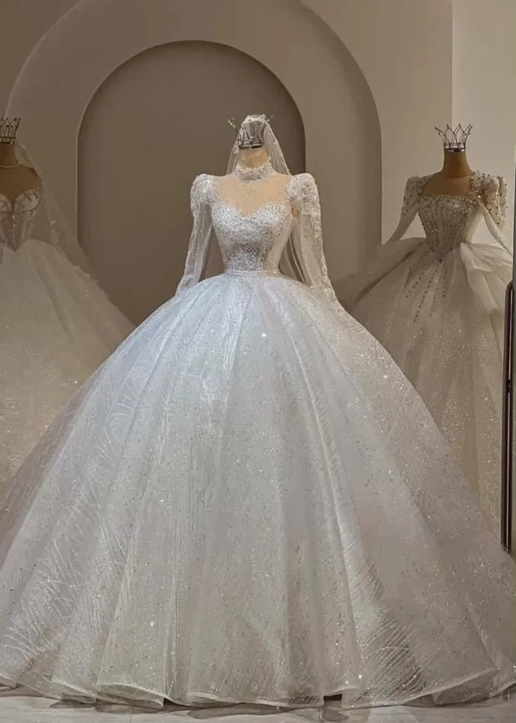 Elegant A-Line Lace Crystal Bead Decoration Women's Wedding Dress Sexy High Neck Church Bride Dress Vestido De Noiva Customized
Elegant A-Line Lace Crystal Bead Decoration Women's Wedding Dress Sexy High Neck Church Bride Dress Vestido De Noiva Customized