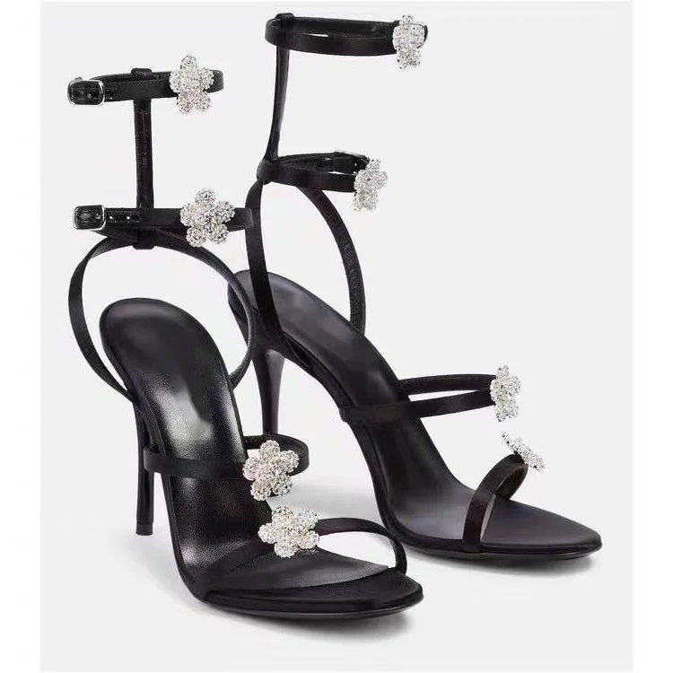 Bling Crystal Flowers Black Round Toe Summer Women Sandals Stiletto High Heels Buckle Strap Design Large Size Party Shoes
Bling Crystal Flowers Black Round Toe Summer Women Sandals Stiletto High Heels Buckle Strap Design Large Size Party Shoes