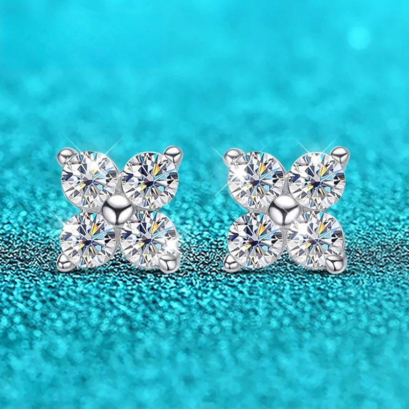 Full Moissnaite Stud Earrings for Women 4 Stones Classic 925 Sterling Silver Earring with GRA Plated Golden Wedding Jewelry Gift
Full Moissnaite Stud Earrings for Women 4 Stones Classic 925 Sterling Silver Earring with GRA Plated Golden Wedding Jewelry Gift