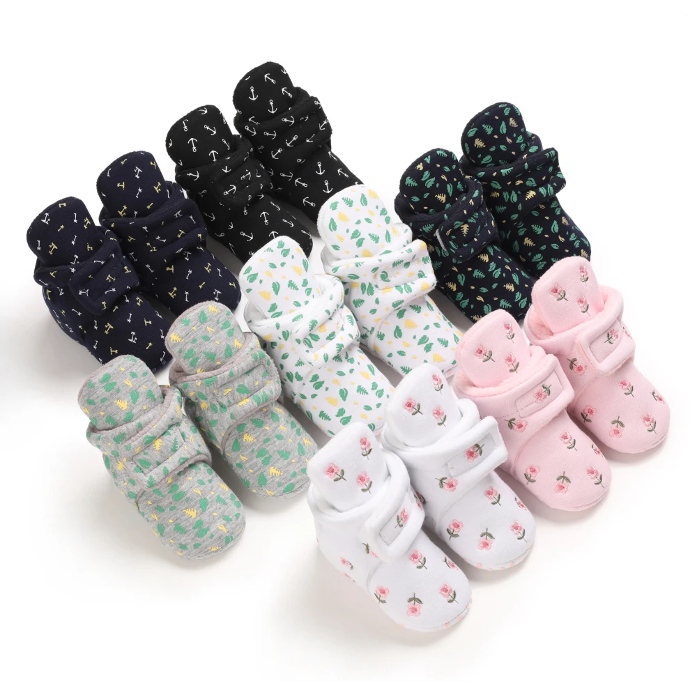 Cute and sweet printed baby cotton shoes thickened and soft in autumn and winter 1-year-old baby walking shoes
Cute and sweet printed baby cotton shoes thickened and soft in autumn and winter 1-year-old baby walking shoes