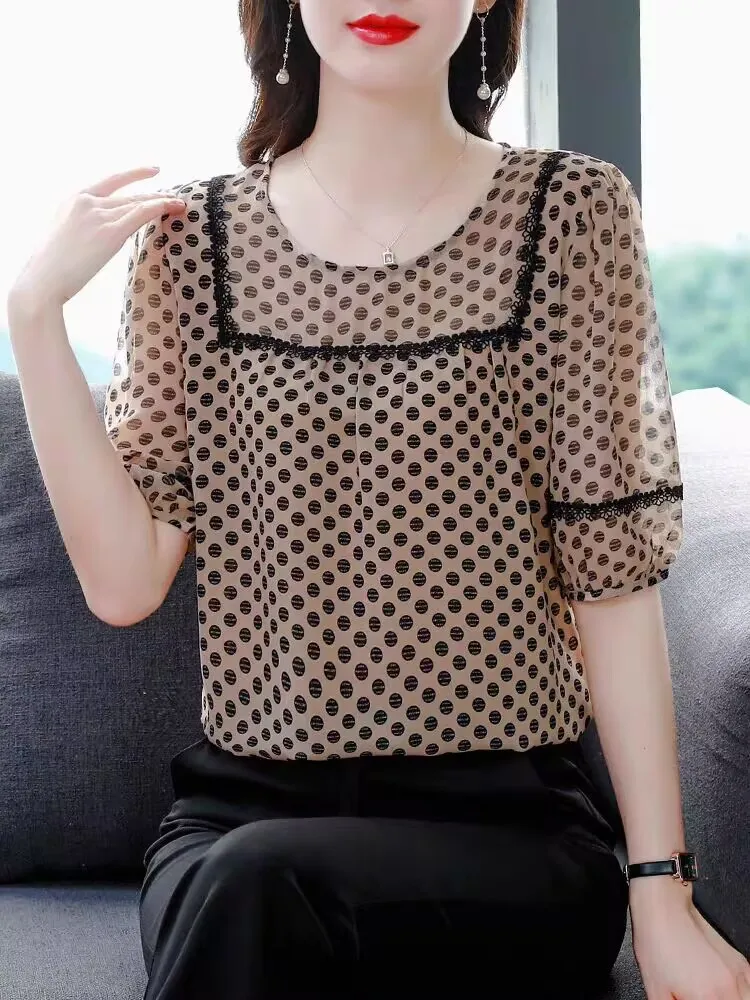 2025 French Style Elegant Spring Summer Woman Tops Female O-neck Chiffon Pullover Office Lantern Sleeve Polka Dot Sheer Lace
2025 French Style Elegant Spring Summer Woman Tops Female O-neck Chiffon Pullover Office Lantern Sleeve Polka Dot Sheer Lace