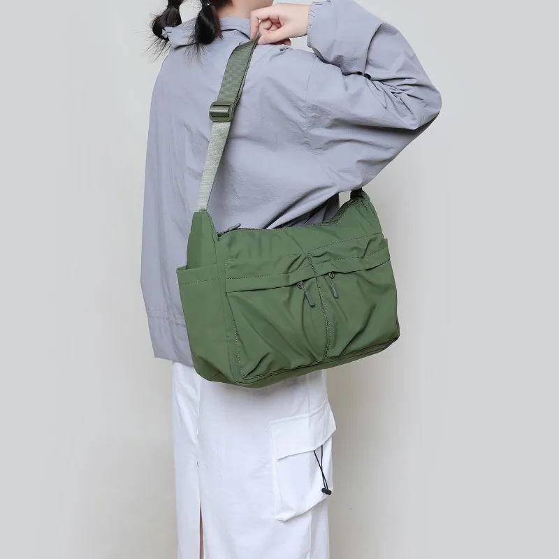 Nylon Crossbody Bag for Men and Women Single Shoulder Unisex Lightweight Waterproof Large Capacity Outdoor Bag 
Nylon Crossbody Bag for Men and Women Single Shoulder Unisex Lightweight Waterproof Large Capacity Outdoor Bag