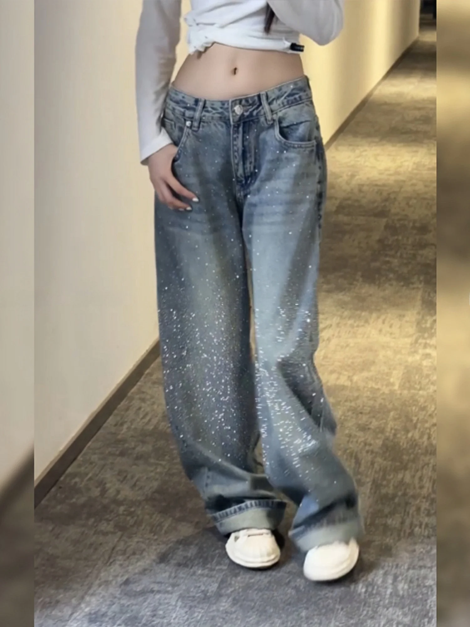 American Retro Glittering Loose Women's Jeans High Waist Diamond Studded Floor-Length Trousers Lazy Style Distressed Denim
American Retro Glittering Loose Women's Jeans High Waist Diamond Studded Floor-Length Trousers Lazy Style Distressed Denim