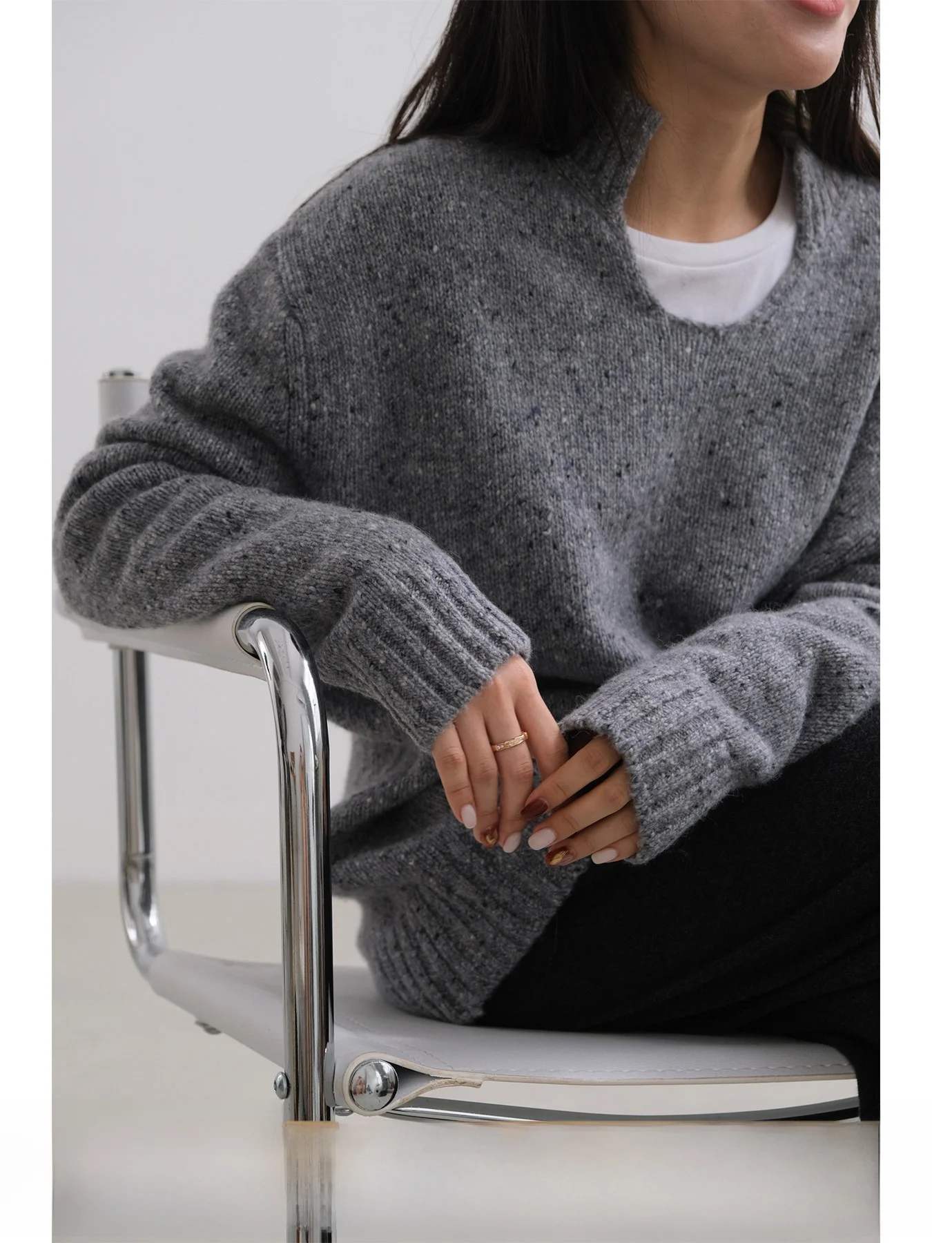 Mixed Fiber Knitted Sweater with Rich Color adient Alpaca Wool And Merino Wool f round Ne for Women Autumn Season
Mixed Fiber Knitted Sweater with Rich Color adient Alpaca Wool And Merino Wool f round Ne for Women Autumn Season