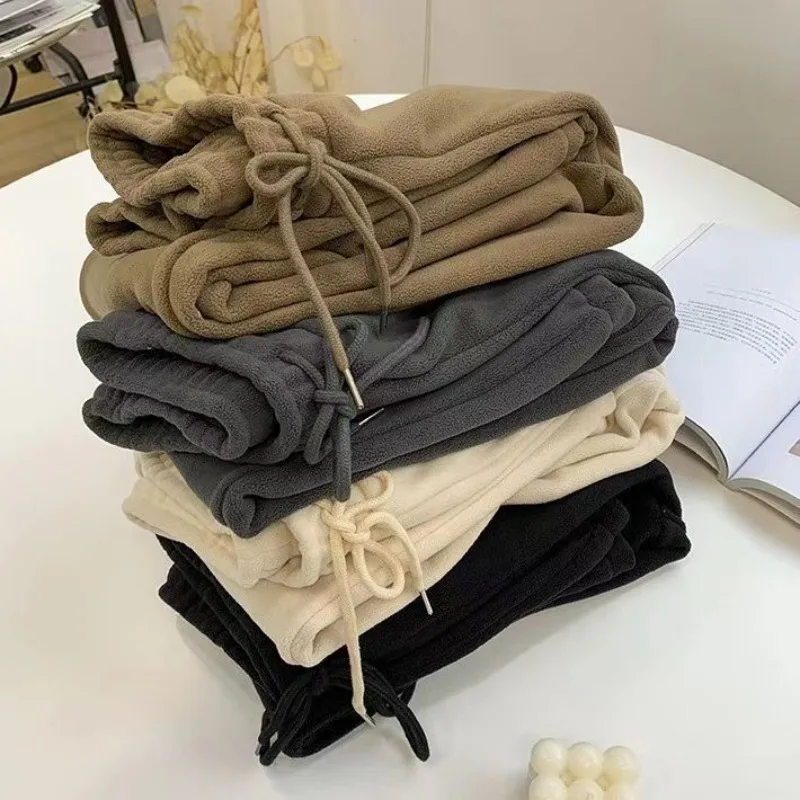 Women Winter Thick Warm Trousers Warm Double-sided Polar Fleece Harem Pants Casual Sports High Waist Comfortable Baggy Long Pant
Women Winter Thick Warm Trousers Warm Double-sided Polar Fleece Harem Pants Casual Sports High Waist Comfortable Baggy Long Pant