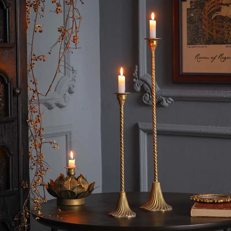 Bauhaus style antique and old candle holder ornament B & B hotel decoration candle holder personalized creative light luxury dec
Bauhaus style antique and old candle holder ornament B & B hotel decoration candle holder personalized creative light luxury dec