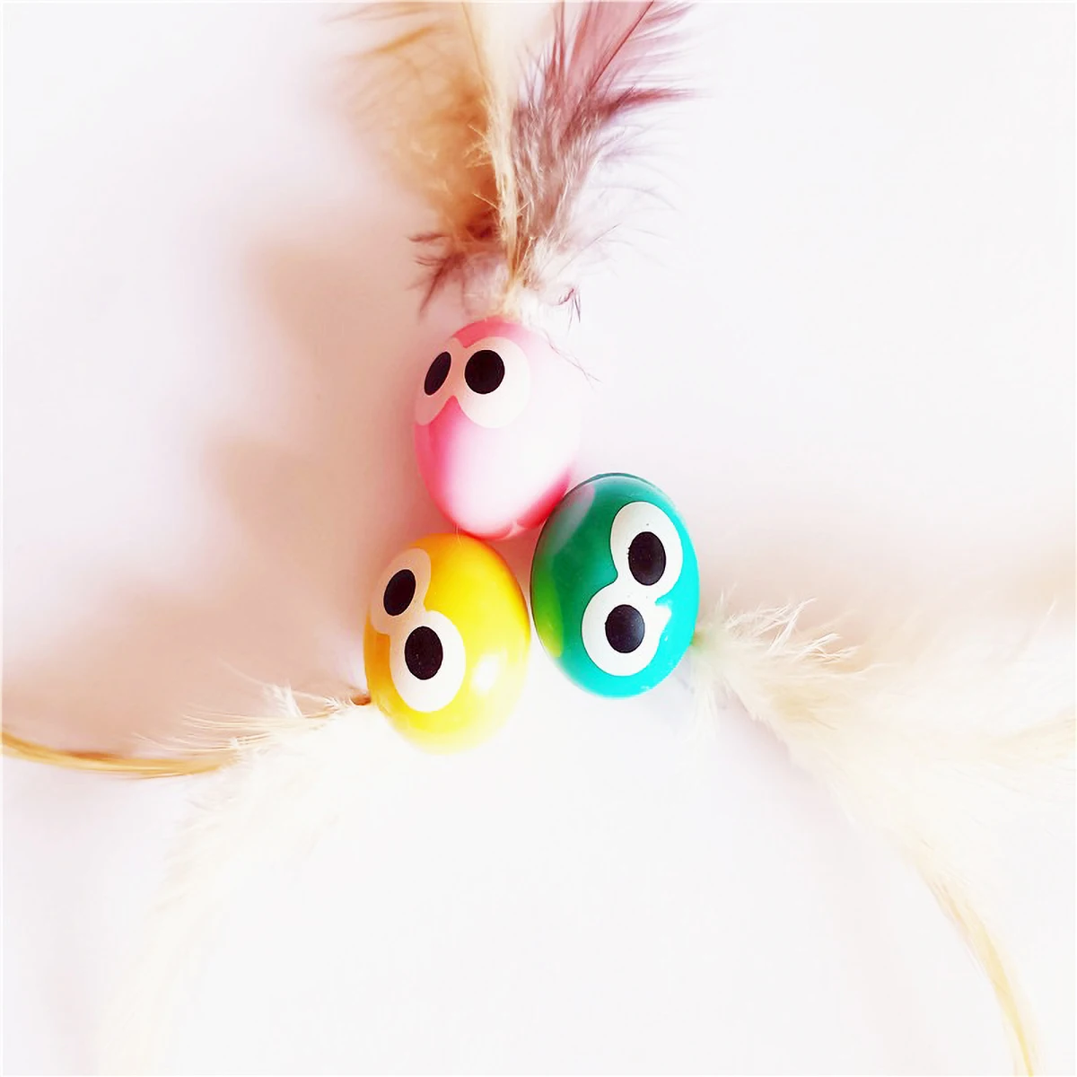 Bright Cartoon Eye Cat Toy - Lightweight & Fun for Cats, Enhances Pet-Owner Bonding
Bright Cartoon Eye Cat Toy - Lightweight & Fun for Cats, Enhances Pet-Owner Bonding