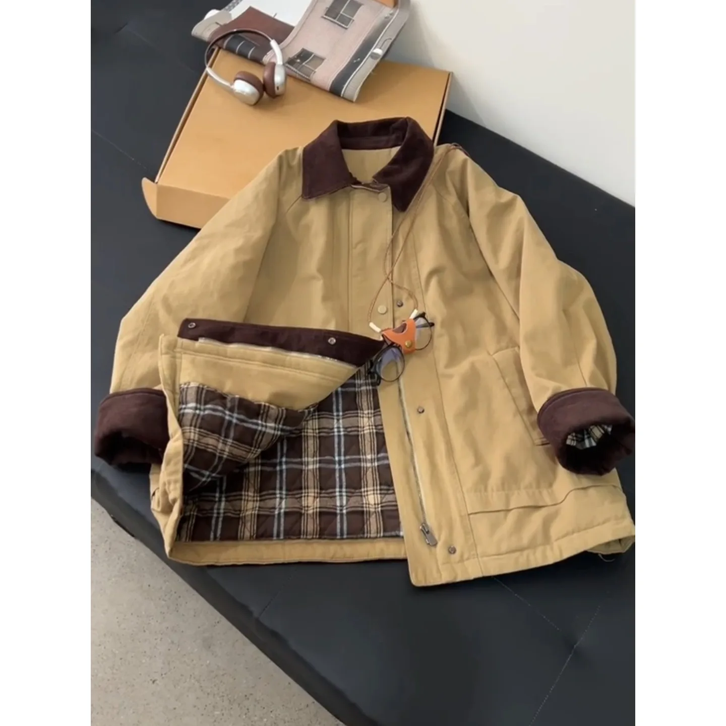 Unique Korean Style Workwear Cotton Jacket Winter New Arrival Autumn Winter Small Size Trendy Commuter Loose Fit Thickened Lo...
Unique Korean Style Workwear Cotton Jacket Winter New Arrival Autumn Winter Small Size Trendy Commuter Loose Fit Thickened Lo...