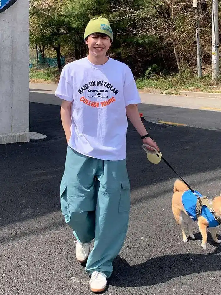 Men's Cotton T-shirts Short Sleeves Letter Printed Design New Summer Korean Style Solid Color Pullover Male Tees 2025
Men's Cotton T-shirts Short Sleeves Letter Printed Design New Summer Korean Style Solid Color Pullover Male Tees 2025