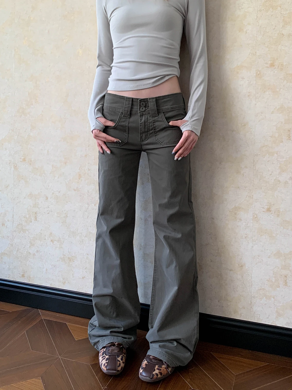 Low Waist Workwear Pants Women's Slim Fit Y2K Millennium Narrow Version Aket American Sle Hot Girl Casual Cotton Pants
Low Waist Workwear Pants Women's Slim Fit Y2K Millennium Narrow Version Aket American Sle Hot Girl Casual Cotton Pants