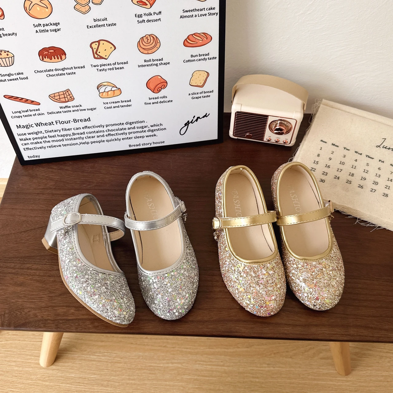 Girl's High Heel Shoes Sequins Versatile Children's Leather Shoes Princess Wedding Party Versatile Kids Causal Dresses Shoes
Girl's High Heel Shoes Sequins Versatile Children's Leather Shoes Princess Wedding Party Versatile Kids Causal Dresses Shoes