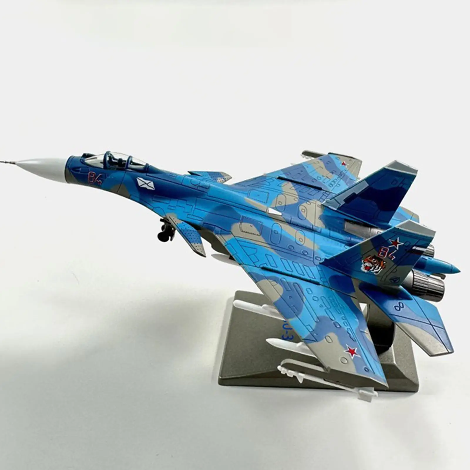 Литая под давлением модель самолета, игрушка, масштаб 1/100, истребитель SU-33 для детей, декор игрушечной комнаты
Литая под давлением модель самолета, игрушка, масштаб 1/100, истребитель SU-33 для детей, декор игрушечной комнаты