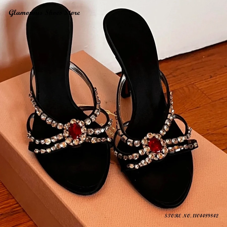 Модные тапочки в стиле ретро с хрустальной цепочкой, женские туфли с круглым открытым носком на тонком каблуке, вечерние туфли, весна-лето, туфли-лодочки на шпильке в стиле ретро
Модные тапочки в стиле ретро с хрустальной цепочкой, женские туфли с круглым открытым носком на тонком каблуке, вечерние туфли, весна-лето, туфли-лодочки на шпильке в стиле ретро