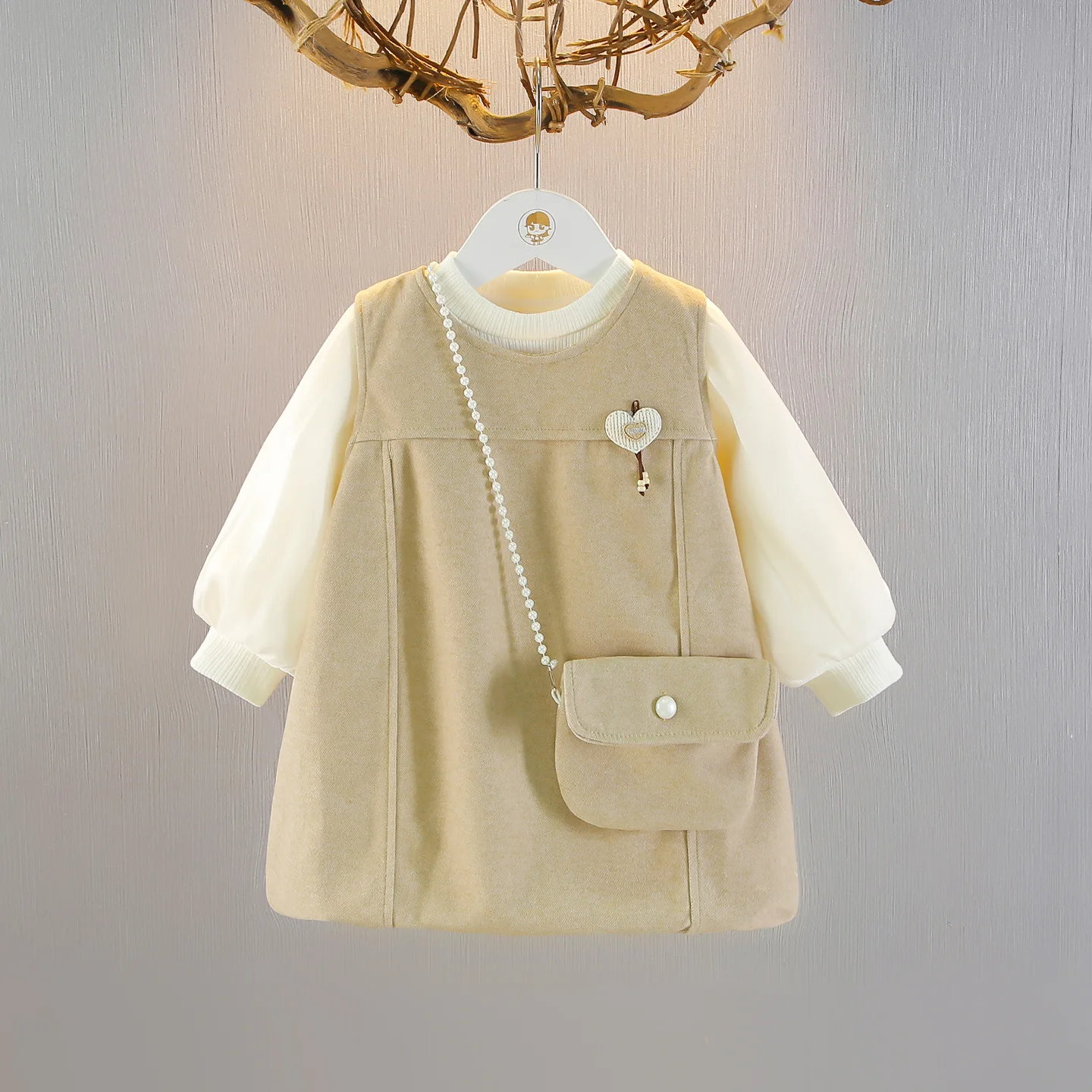 2025 Autumn Toddler Girl 3piece Set Solid Color Puff Sleeves Kid Baby Girl Shirt Love Print Newborn Infant Girl Dress Little Bag
2025 Autumn Toddler Girl 3piece Set Solid Color Puff Sleeves Kid Baby Girl Shirt Love Print Newborn Infant Girl Dress Little Bag