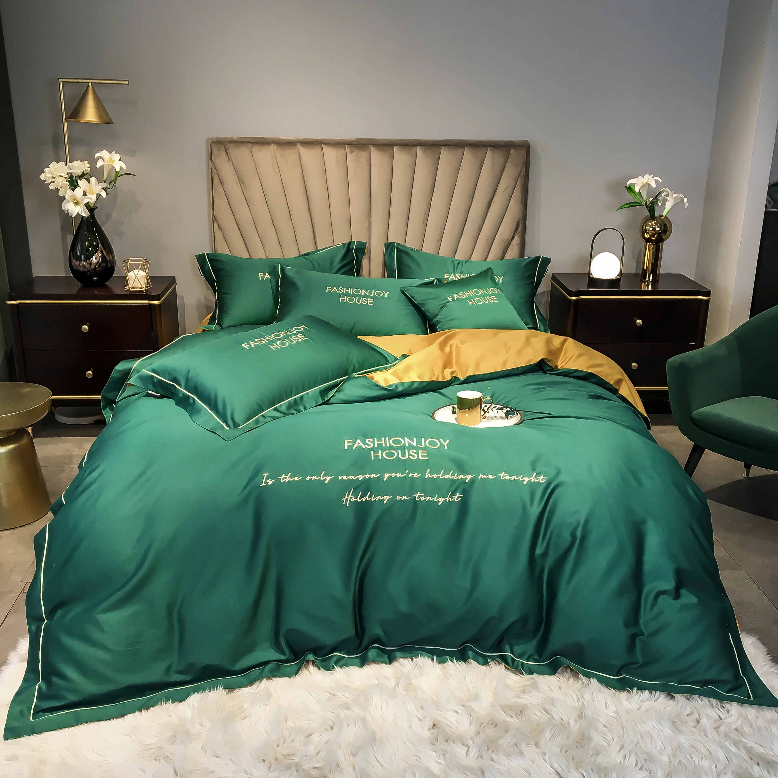 2022 newest four-piece bedding fashion cotton double household bed sheet quilt cover splicing design bedding green yellow color
2022 newest four-piece bedding fashion cotton double household bed sheet quilt cover splicing design bedding green yellow color
