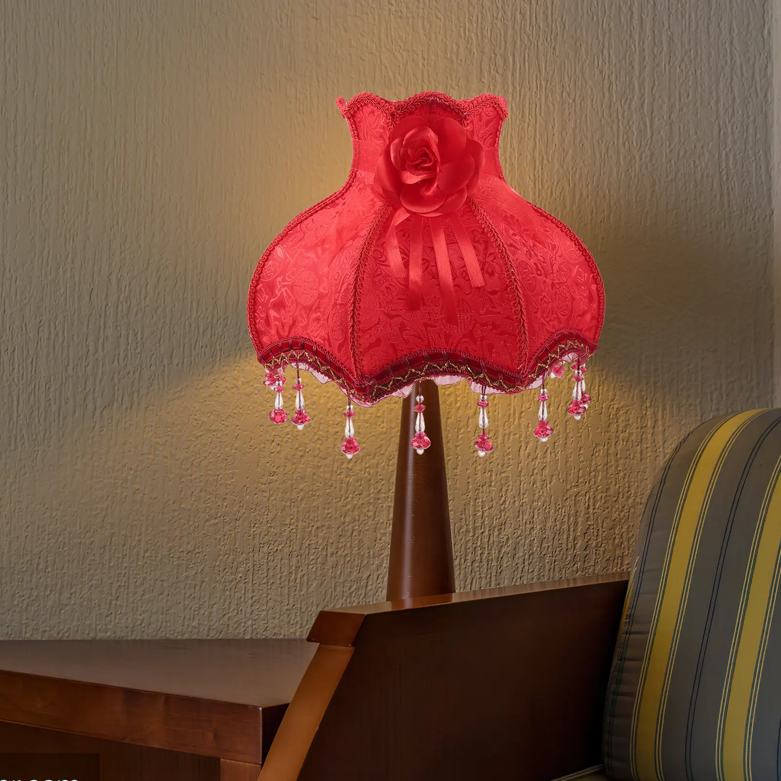 Винтажный тканевый абажур в европейском стиле, куполообразный, для настольной лампы, с декоративным цветочным узором, для спальни и гостиной
Винтажный тканевый абажур в европейском стиле, куполообразный, для настольной лампы, с декоративным цветочным узором, для спальни и гостиной