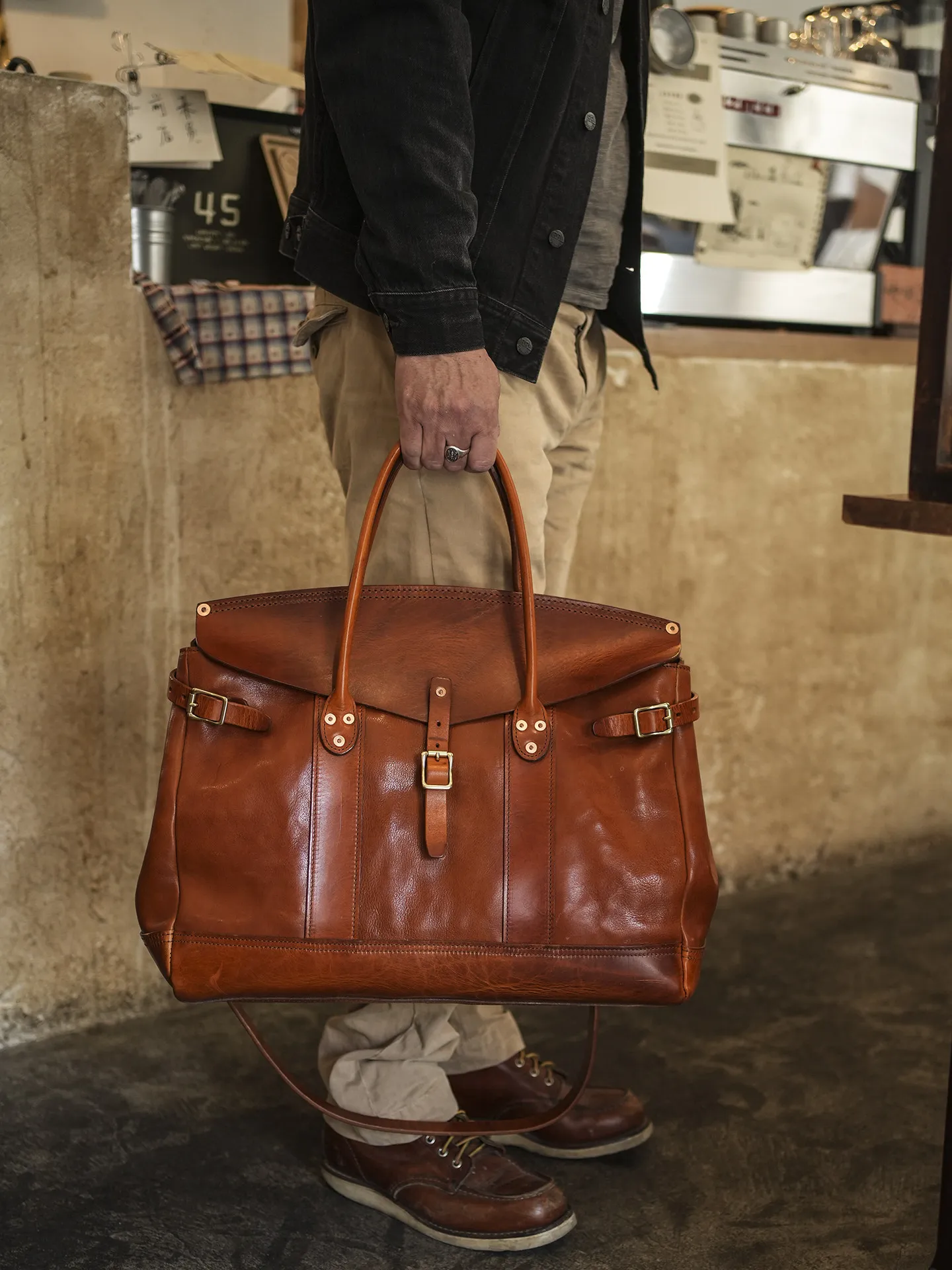 PNDME fashion vintage high quality genuine leather men's briefcase outdoor travel work real cow leather large capacity handbag
PNDME fashion vintage high quality genuine leather men's briefcase outdoor travel work real cow leather large capacity handbag