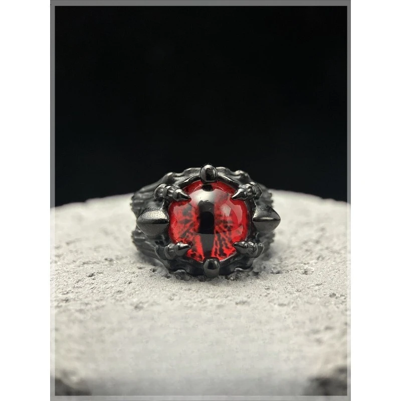 Abyss Demon's Eye Dark Titanium Steel Retro Ring Personality Niche Design Advanced Gothic Men's and Women's
Abyss Demon's Eye Dark Titanium Steel Retro Ring Personality Niche Design Advanced Gothic Men's and Women's