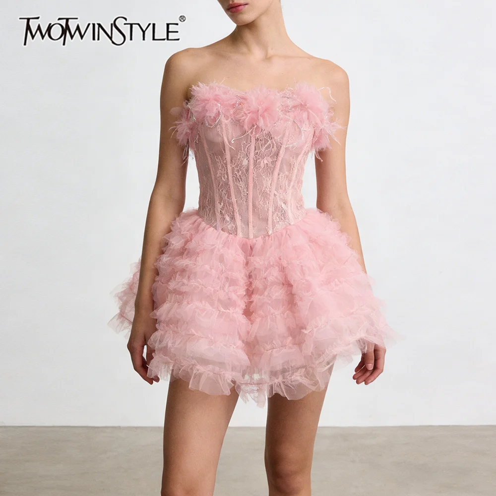 TWOTWINSTYLE Solid Slimming Spliced Ruffles Dresses for Women Strapless Sleeveless Sexy Streetwear Dress Female Summer Fashion
TWOTWINSTYLE Solid Slimming Spliced Ruffles Dresses for Women Strapless Sleeveless Sexy Streetwear Dress Female Summer Fashion