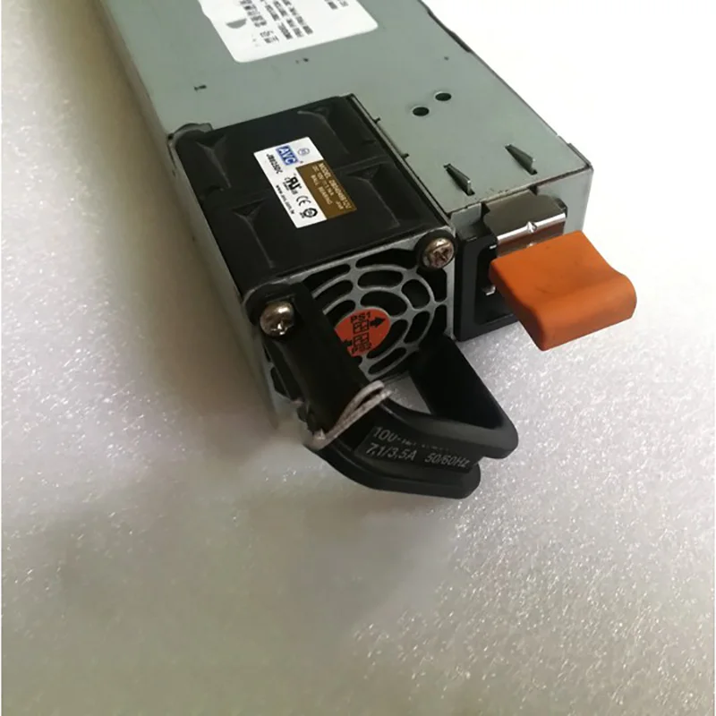 7001134 -Y000 7001134 -Y002 670 Вт 39Y7189 39Y7188 39Y7382 39Y7383 Для серверного блока питания IBM X3550
7001134 -Y000 7001134 -Y002 670 Вт 39Y7189 39Y7188 39Y7382 39Y7383 Для серверного блока питания IBM X3550