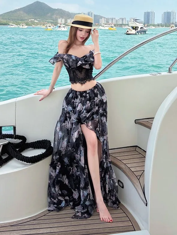 Floral Lace Split Summer Chic Women's Two-Piece Set High Waist Slim Fit Long Dress Holiday Sexy Girl Casual Fashion Ensemble
Floral Lace Split Summer Chic Women's Two-Piece Set High Waist Slim Fit Long Dress Holiday Sexy Girl Casual Fashion Ensemble