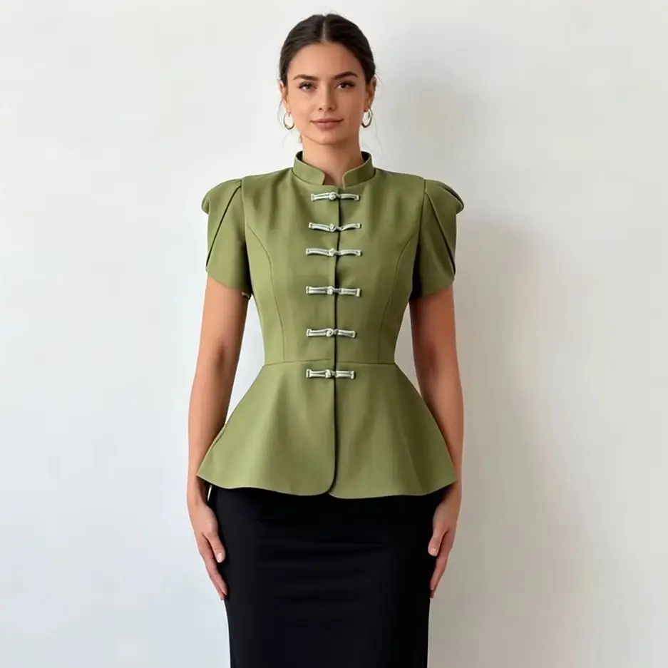 LIMO Retro Frog Button Peplum Blouse with Stand Collar & Puff Sleeves
LIMO Retro Frog Button Peplum Blouse with Stand Collar & Puff Sleeves
