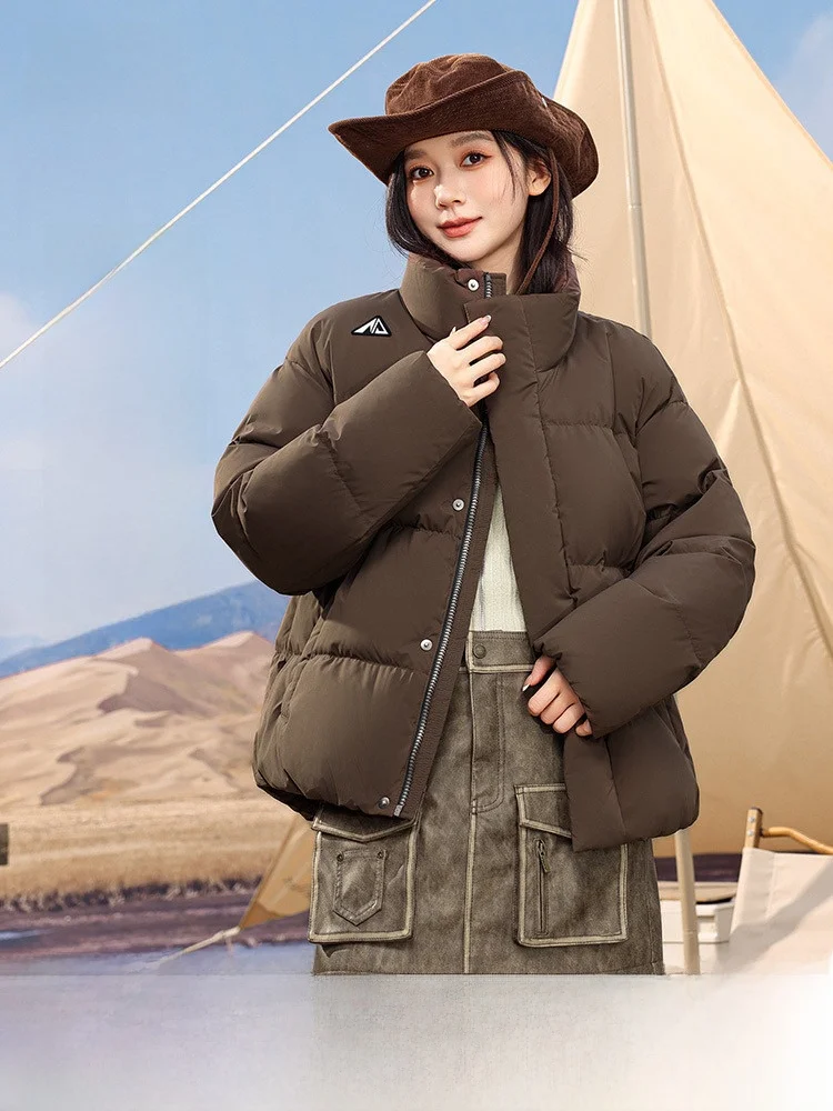 Fashionable Short Puffer Jacket Women's Stand Collar Duck down Coat Sweet Style Polyester Fiber 90% down Fill Power Lightweight
Fashionable Short Puffer Jacket Women's Stand Collar Duck down Coat Sweet Style Polyester Fiber 90% down Fill Power Lightweight