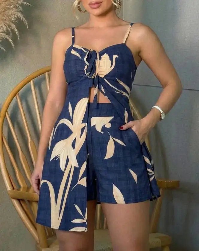 Women's 2-Piece Set Summer New Fashion Casual Elegant Vacation Style Flower Print V-Neck Camisole Top Straight Shorts Set
Women's 2-Piece Set Summer New Fashion Casual Elegant Vacation Style Flower Print V-Neck Camisole Top Straight Shorts Set