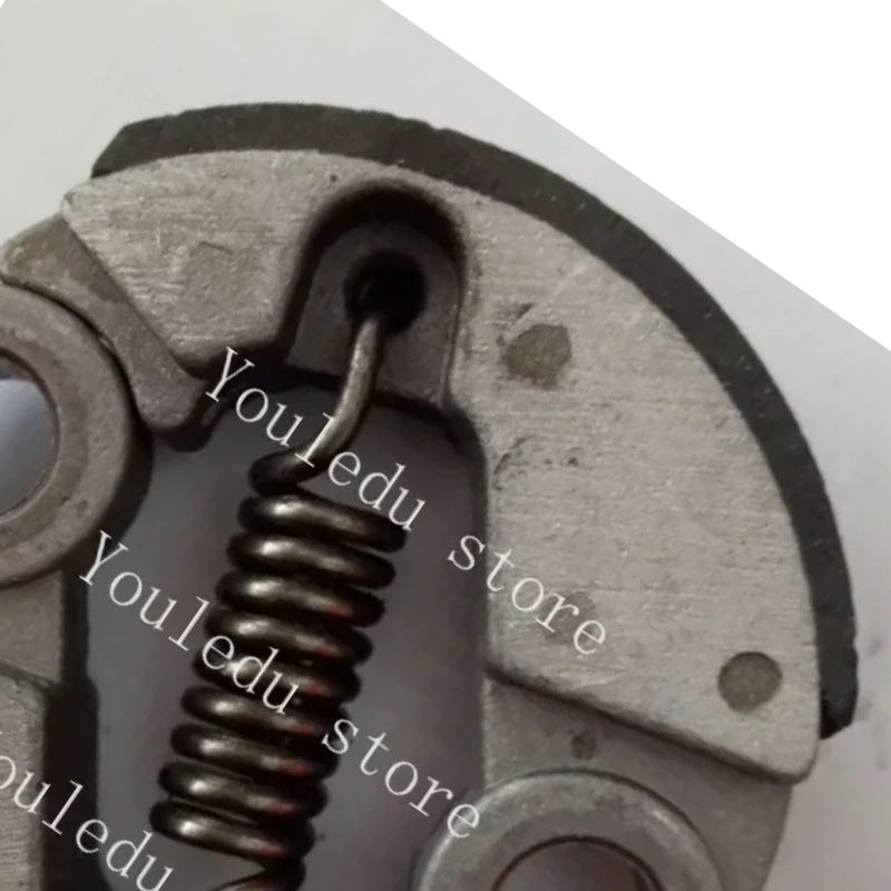 Suitable for clutch OLEO MAC SPARTA 36 37 38 42 43 44 EFCO EF3600 EF3700
Suitable for clutch OLEO MAC SPARTA 36 37 38 42 43 44 EFCO EF3600 EF3700