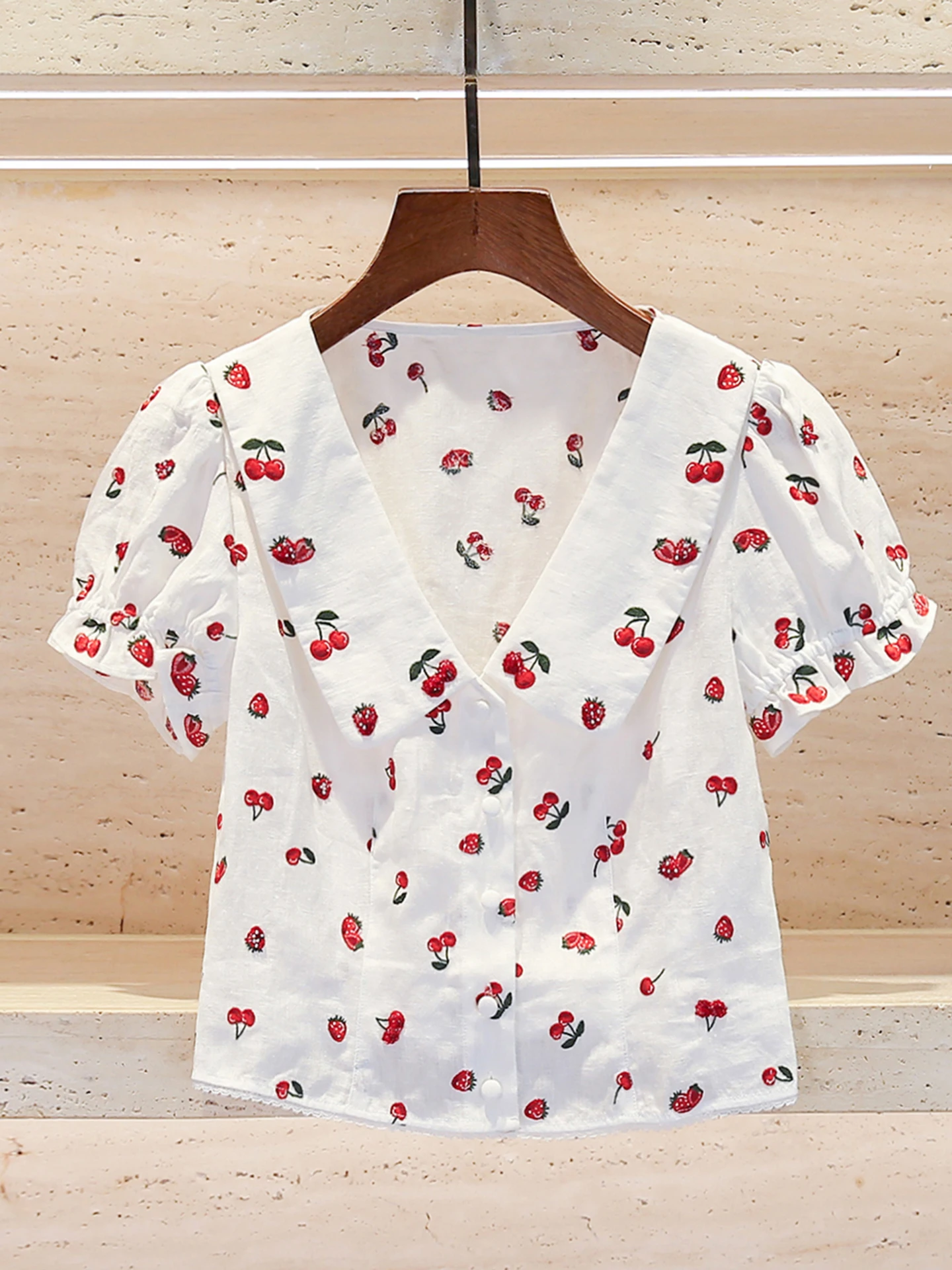 High-End Cherry Print Shirt Summer New Style Country Style Women's Top Casual Loose Fit Short Sleeve Casual Scenarios
High-End Cherry Print Shirt Summer New Style Country Style Women's Top Casual Loose Fit Short Sleeve Casual Scenarios