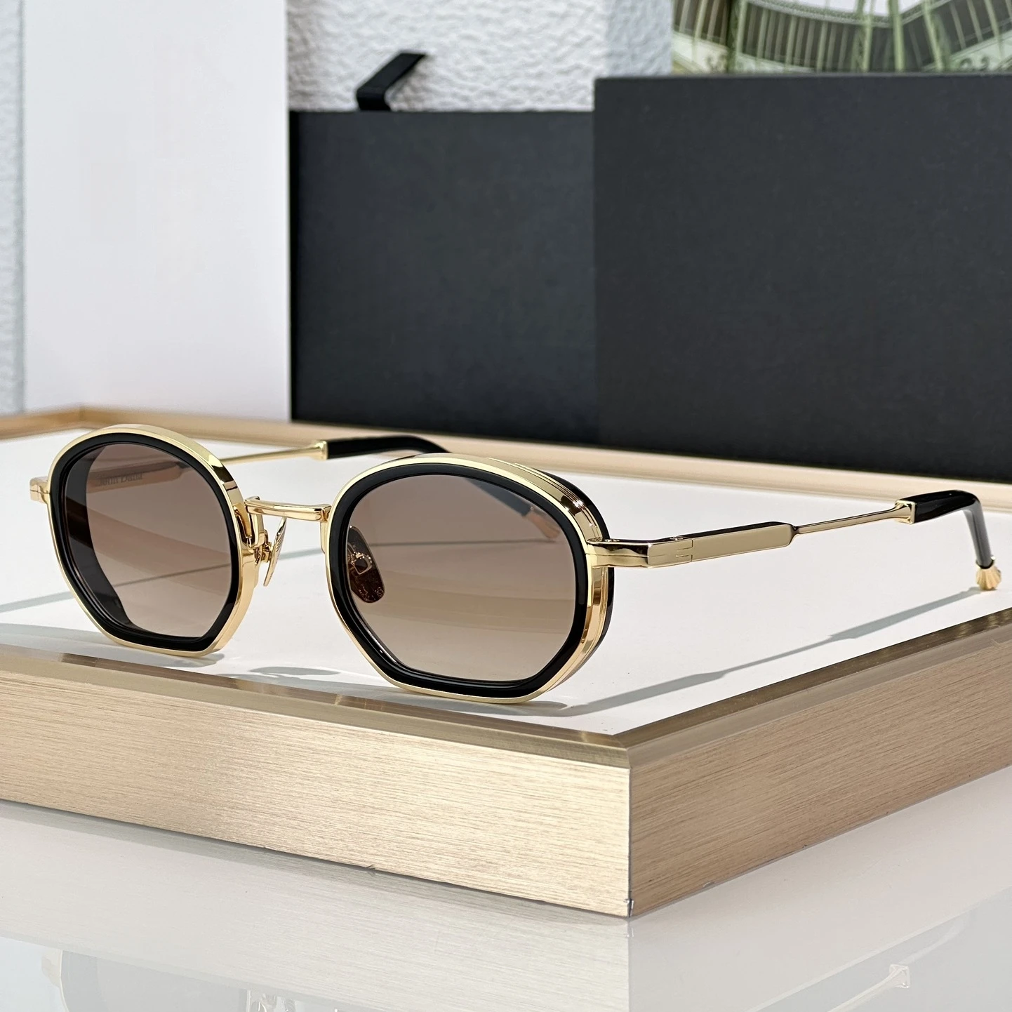 Sunglasses Men Women MATT Oval Female Alloy Metal Male Eyewear Female Sunglasses Pilot Outdoor Shades For Travel
Sunglasses Men Women MATT Oval Female Alloy Metal Male Eyewear Female Sunglasses Pilot Outdoor Shades For Travel