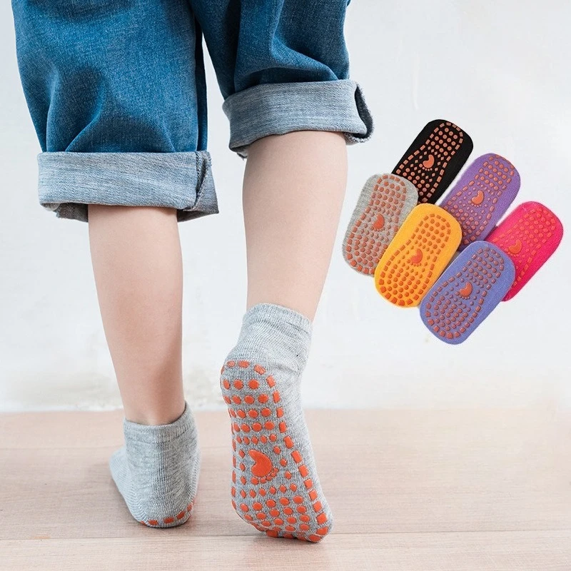 Children's Trampoline Socks Parenting Early Learning Floor Socks Indoor Anti-slip Silicone Sockliner Toddler Grey
Children's Trampoline Socks Parenting Early Learning Floor Socks Indoor Anti-slip Silicone Sockliner Toddler Grey