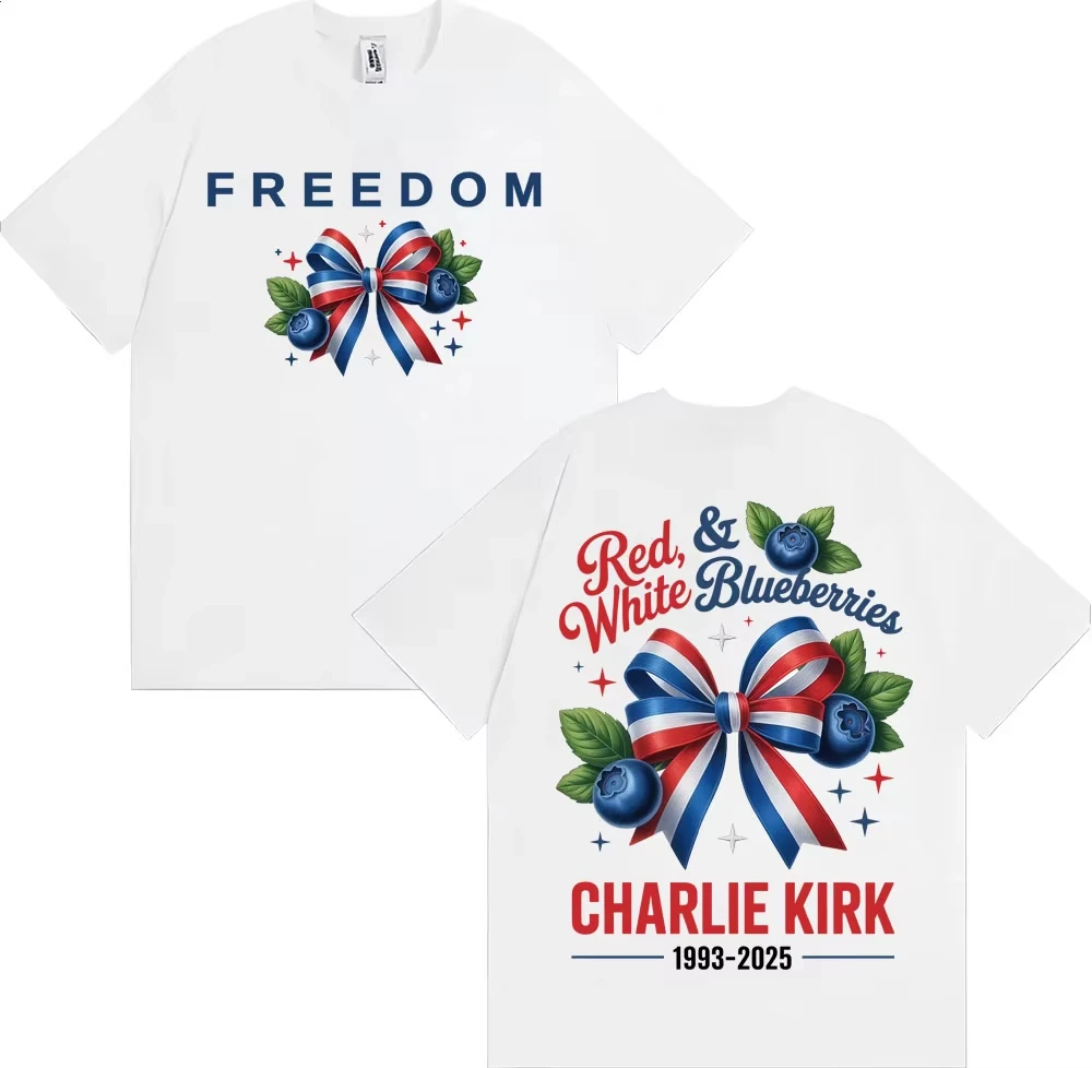 Мужская и женская футболка с короткими рукавами в стиле ретро, красная, белая и черничная футболка Чарли Кирк, памятная футболка свободы
Мужская и женская футболка с короткими рукавами в стиле ретро, красная, белая и черничная футболка Чарли Кирк, памятная футболка свободы